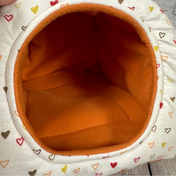 Guinea Pig Handmade Hut Bed Soft Flannel Fleece Hearts Bearded Dragon Rust Cream - Picture 7 of 10